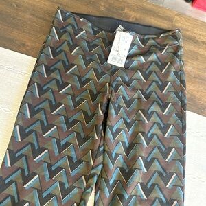 🆕 Woman’s Hue Cropped Flare Legging